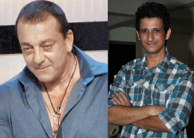 Sanjay Dutt loans his Ferrari to buddy Sharman Joshi