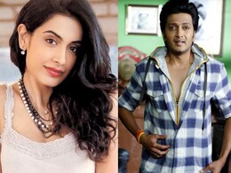 Sarah Jane Dias mobbed and rescued by Riteish Sarah Jane Dias mobbed and rescued by Riteish