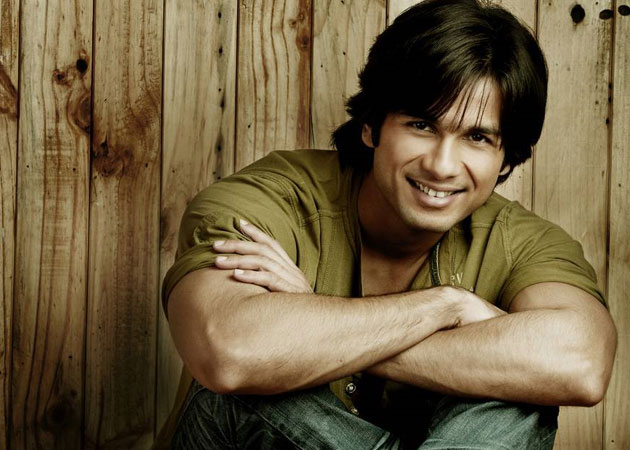 Shahid nervous about dancing to Kamal Haasan songs