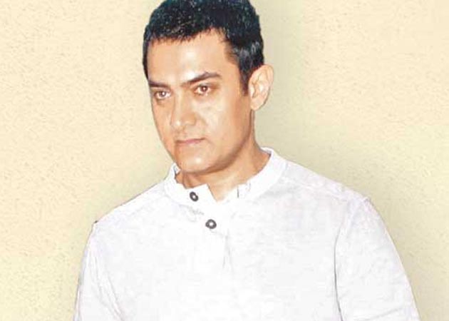 Aamir Khan jogs his way to film shoot