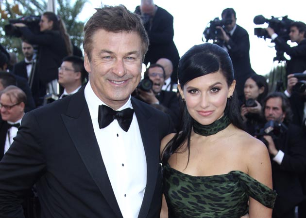 Paparazzi is ruining the life of my wife to-be: Alec Baldwin
