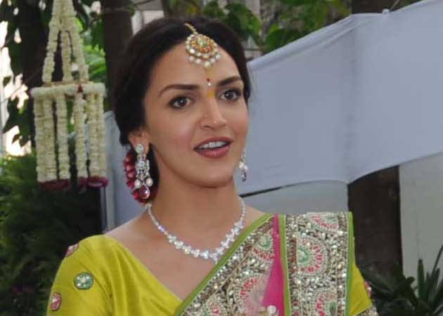 First look at Esha Deol's wedding card