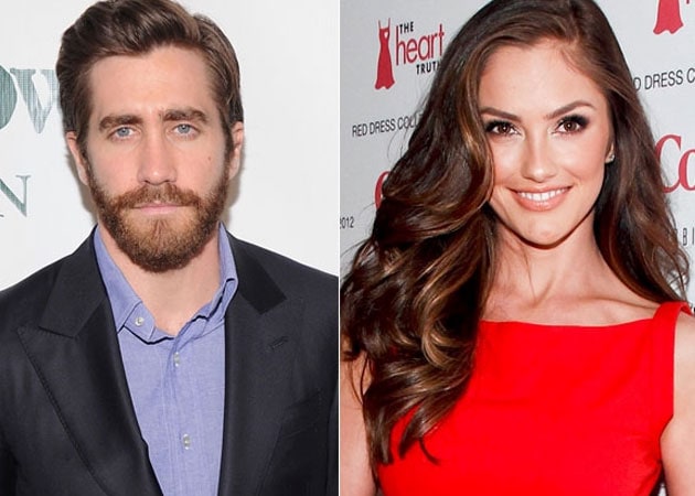 Is Jake Gyllenhaal dating Minka Kelly?