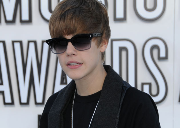  Justin Bieber upset with fans' 'disrespectful' attitude