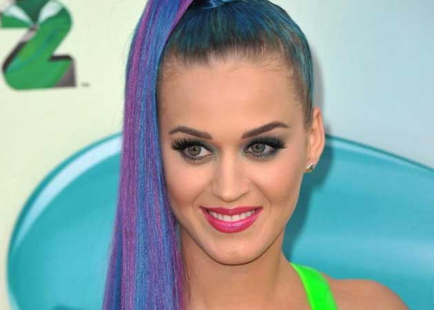 Katy Perry feels she has a split personality