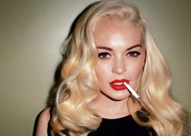 Lindsay Lohan parties after health scare