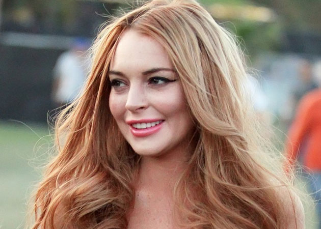 Lindsay Lohan faces legal actions after car crash 