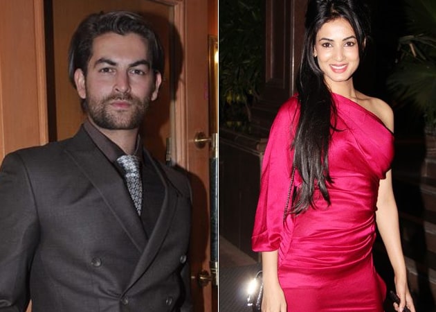 Neil Nitin Mukesh and Sonal Chauhan are inseparable in Fiji