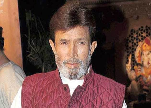 Stable Rajesh Khanna undergoes tests at hospital