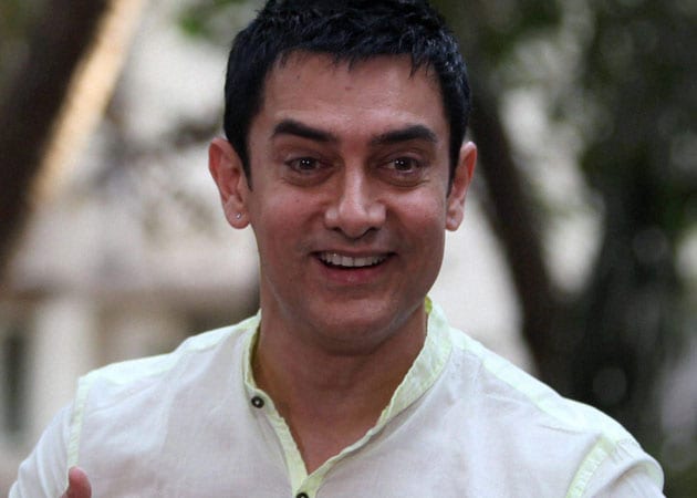 Aamir Khan gives away <i>Bhaag DK Bose</i> song for free