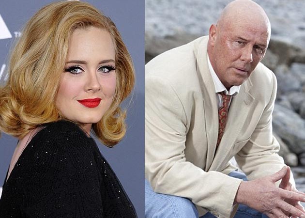  Adele's father is "begging" her to forgive him