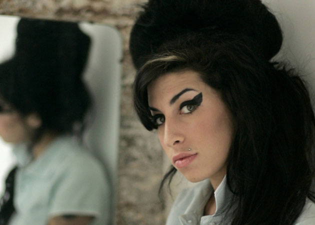 Amy Winehouse's father organised a karaoke tribute for the singer 