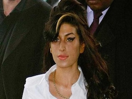 Amy Winehouse's parents broke down in tears as they visited her house Amy Winehouse's parents broke down in tears as they visited her house