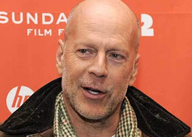 Fire on Bruce Willis starrer Die Hard 5 set