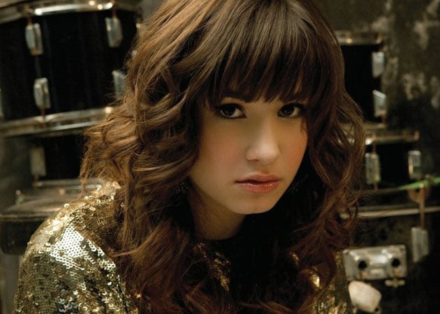 Demi Lovato will host the 2012 Teen Choice Awards
