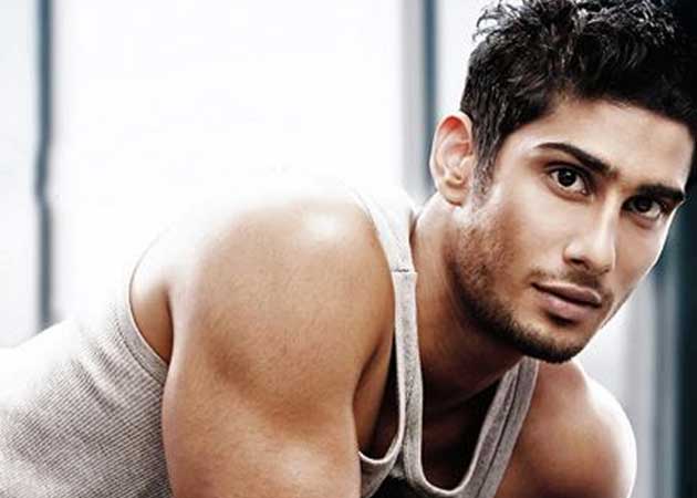 Exciting to play with guns, do stunts in <i>Issaq</i>: Prateik Babbar