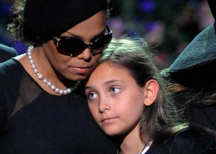 Janet Jackson slaps Paris during fight: Reports