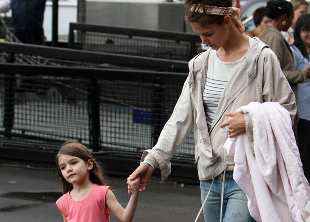 Katie Holmes to get primary custody of daughter Suri