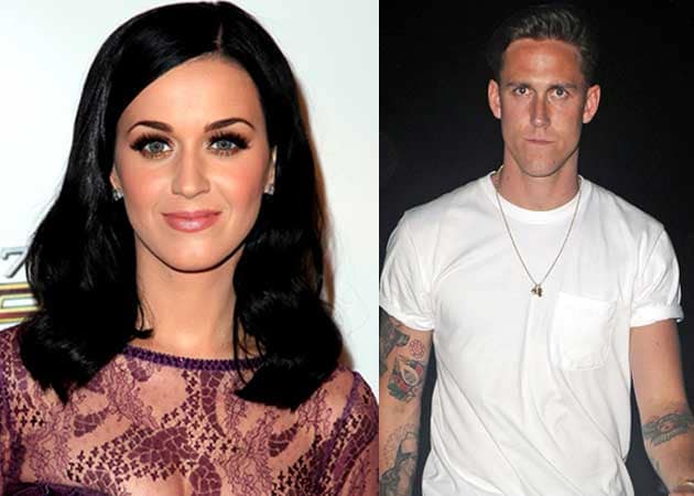Katy Perry's relationship with Rob Ackroyd isn't serious