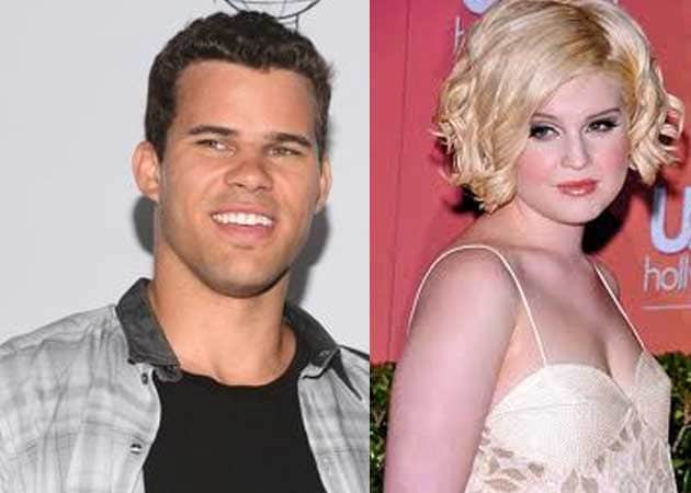 Kris Humphries thrown out of a club by Kelly Osbourne