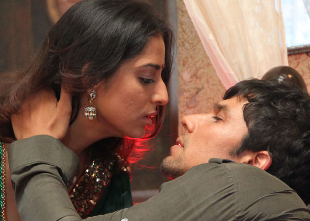 Randeep and Mahie in Satish Kaushik's film <i>Mayanagri</i>