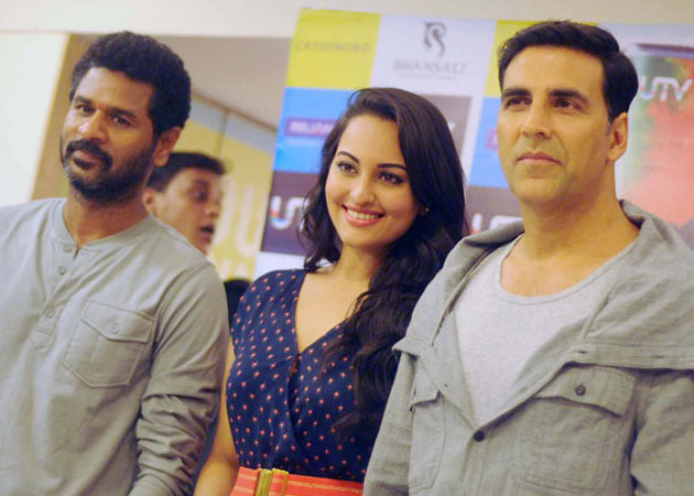 Sonakshi, Prabhu Deva make special appearance in <i>Oh My God</i>