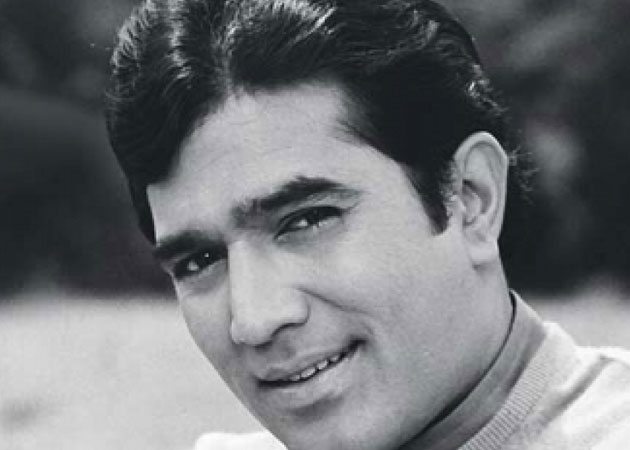 Bollywood prays for Rajesh Khanna's departed soul