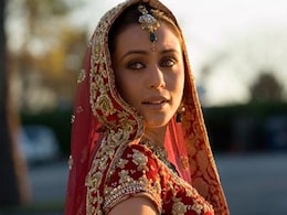 Now Rani does <i>lavani</i> item song in <i>Aiyya</i> Now Rani does <i>lavani</i> item song in <i>Aiyya</i>