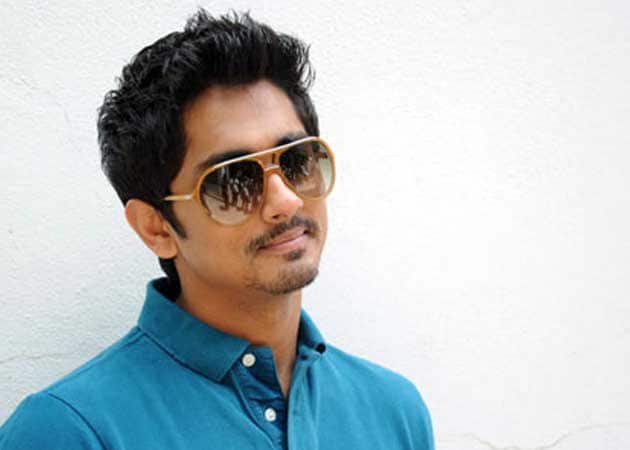 No connection between old <i>Chashme Buddoor</i> and new says actor Siddharth