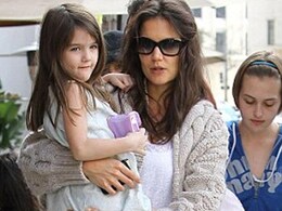 Katie Holmes getting rid of Suri's designer clothes Katie Holmes getting rid of Suri's designer clothes