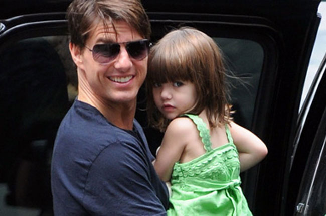 Tom Cruise takes daughter Suri on a helicopter ride