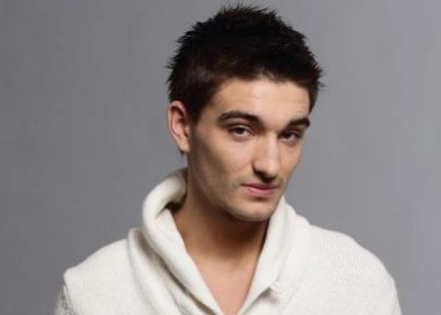 The Wanted's Tom Parker eats out of bins
