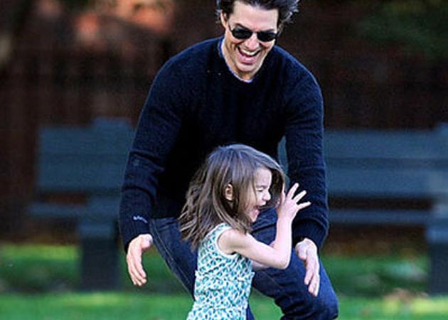 Tom Cruise's "first priority" to get temporary rights to see Suri