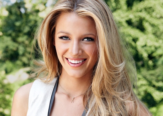 Blake Lively finds on-screen nakedness "distracting"