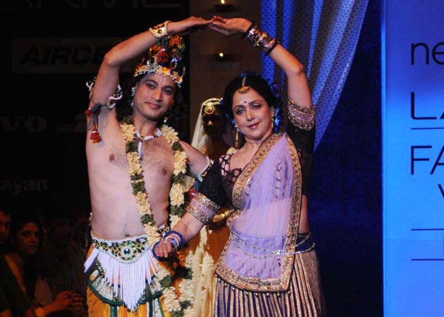 Lakme Fashion Week: Hema Malini is Neeta Lulla's Radha