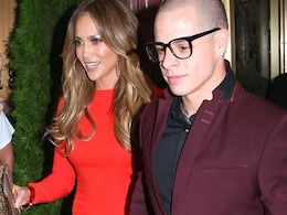 Jennifer Lopez backs boyfriend Casper Smart over gay club scandal Jennifer Lopez backs boyfriend Casper Smart over gay club scandal
