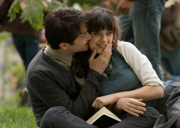 Zooey Deschanel and me are just friends: Joseph Gordon-Levitt