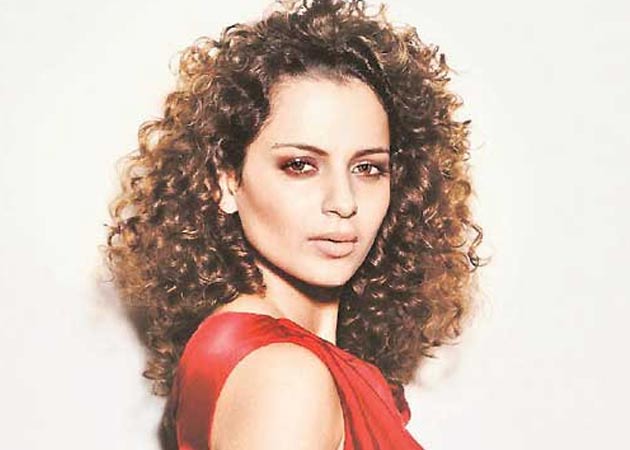 Kangana Ranaut falls flat on her face