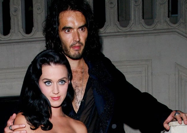 Katy Perry wants to be "courted"
