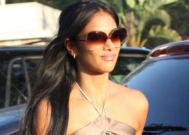 Nicole Scherzinger to spend 750,000 pounds on private jets?