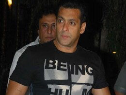 Can't take my family to watch <i>Gangs of Wasseypur</i>: Salman Khan Can't take my family to watch <i>Gangs of Wasseypur</i>: Salman Khan