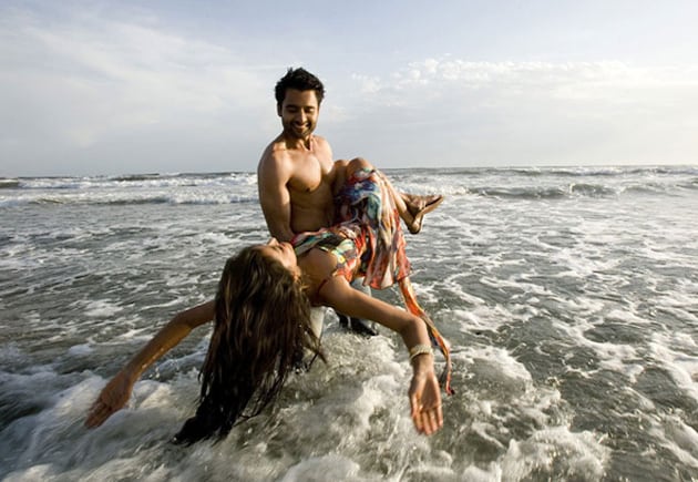 <i>Ajab Gazabb Love</i> song shot in Italy <i>Ajab Gazabb Love</i> song shot in Italy