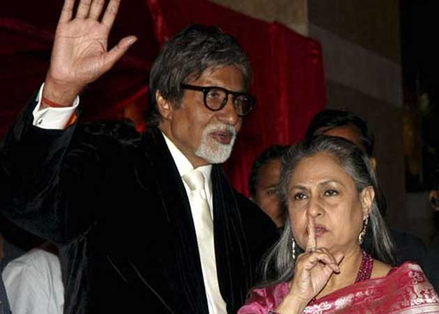 Having wife Jaya on set makes Amitabh Bachchan self-conscious 