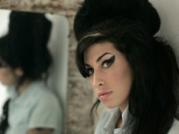 Amy Winehouse's parents plan statue in her memory Amy Winehouse's parents plan statue in her memory