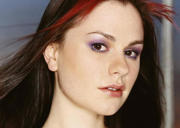 Anna Paquin has given birth to twins