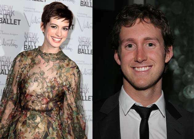 Anne Hathaway marries long-time boyfriend Adam Shulman