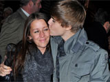 Justin Bieber missed mother when on tour