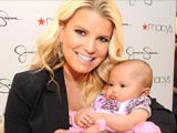 "Motherhood is a dream" for Jessica Simpson
