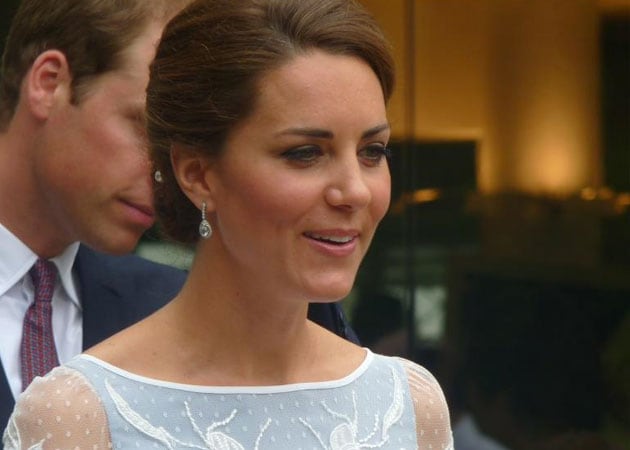 Italian magazine cover features a topless Kate Middleton