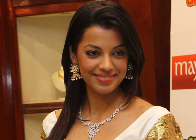 Mugdha Godse turns painter